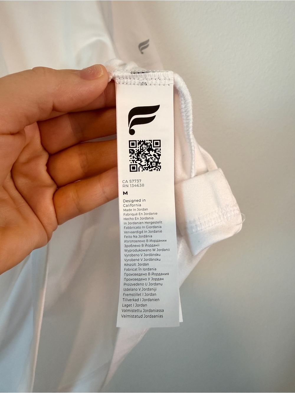 Fabletics Training Day Tee White Seamless Performance Active Shirt Men’s M NWT - Picture 6 of 6